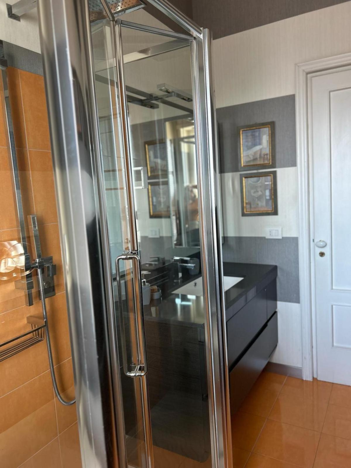 בארי Front Beach Apartment - 3 Bedrooms מראה חיצוני תמונה