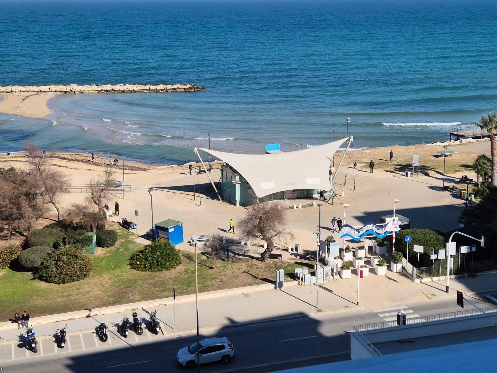בארי Front Beach Apartment - 3 Bedrooms מראה חיצוני תמונה