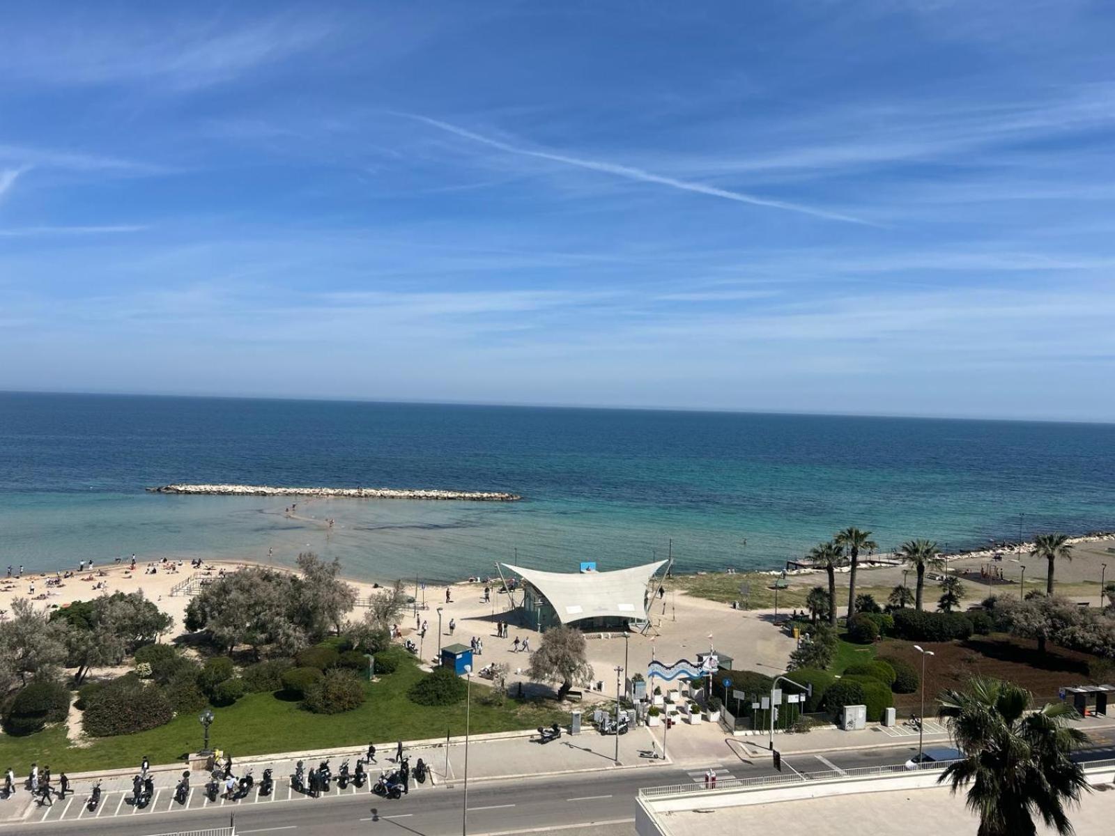 בארי Front Beach Apartment - 3 Bedrooms מראה חיצוני תמונה